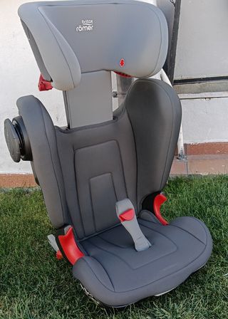 Silla coche niño 15-36 kg Britax Römer
KID FIX2 S

