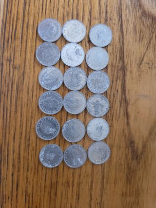 18 Monedas 1 Peseta Aluminio.