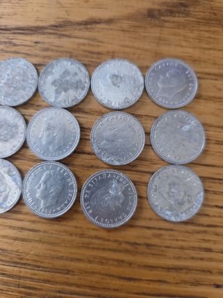 18 Monedas 1 Peseta Aluminio.