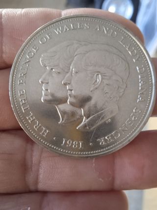 Moneda Boda Real 1981 Carlos y Diana