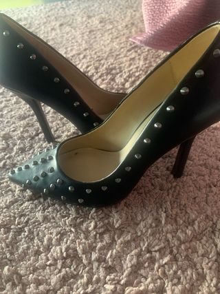 Zapatos Zara Tacon Tachas Talla 36 Negros