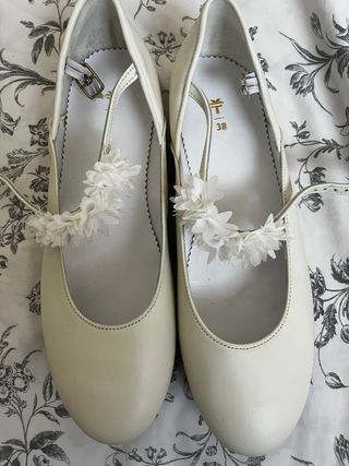 Zapatos de ceremonia niña blancos talla 38