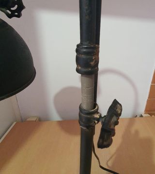 Lámpara Diseño Industrial Retro Negra y Dorada