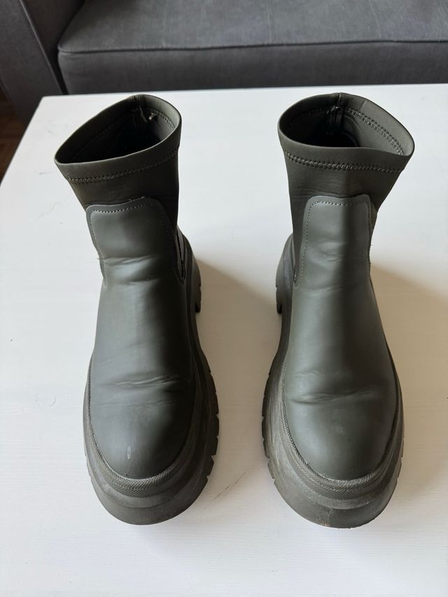 Botas Pull&Bear verdes plataforma talla 40