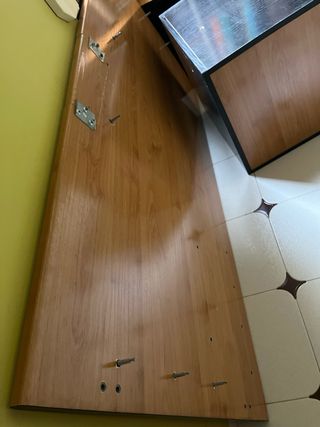 Mesa de despacho madera y sillón de regalo