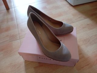 Zapatos de tacón PICCOLA PIU beige