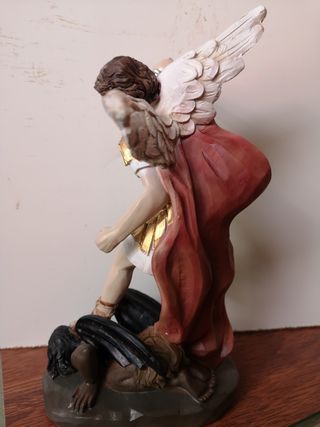 Statua San Michele Arcangelo