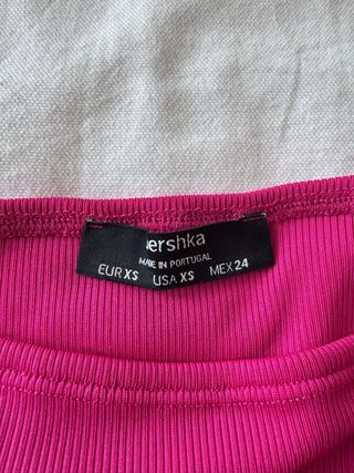 Top corto a maniche lunghe