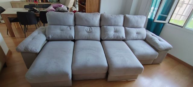 SOFA GRAN TAMAÑO Y CONFORT