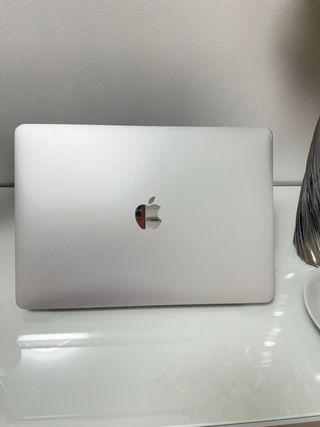 MacBook Pro 13” 
Plata 