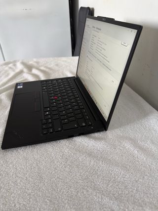 Portátil Lenovo ThinkPad E14 Gen 7