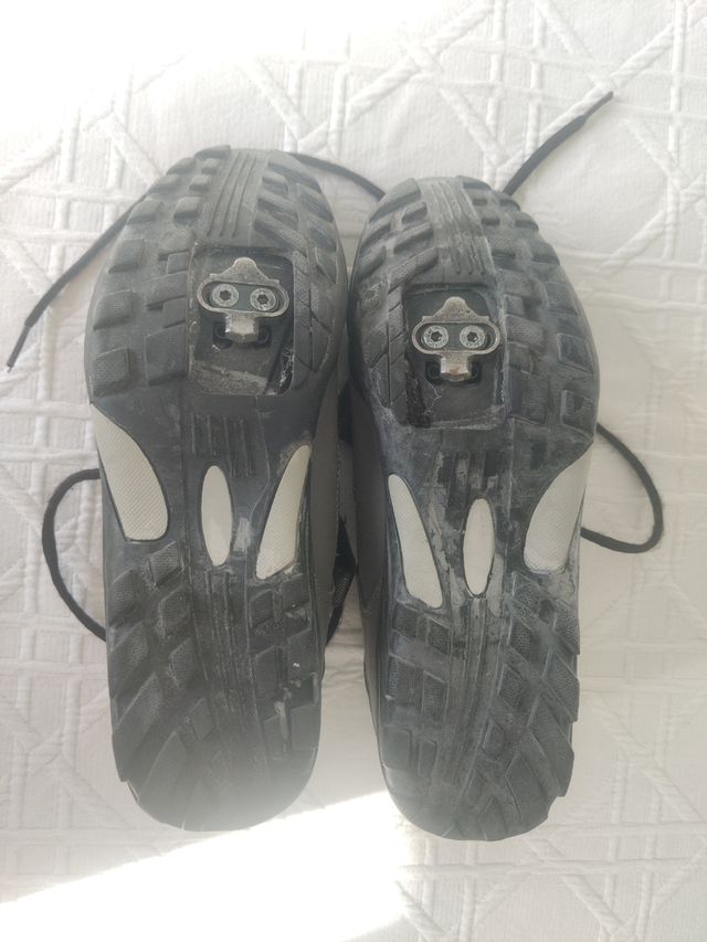 Zapatillas DTB con calas. NUEVAS