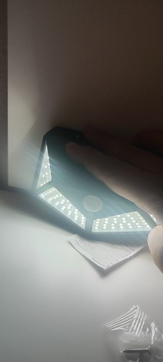 Lámpara Solar con Sensor