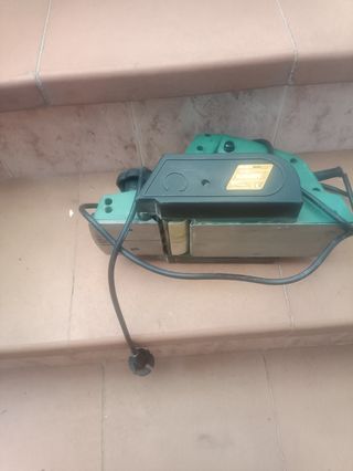 Cepilladora Eléctrica Verde