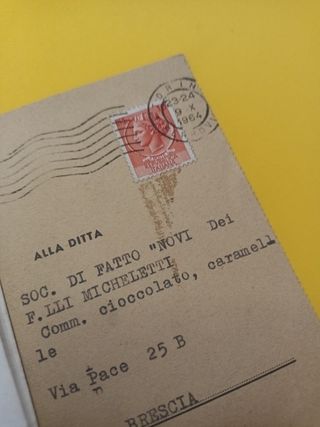 Buste vintage con francobolli Siracusana