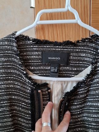Americana Mango Negra