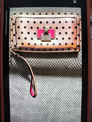 Monedero Guess Dorado Lunares