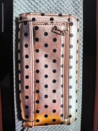 Monedero Guess Dorado Lunares