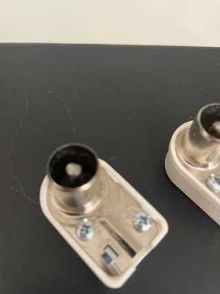 2 Spine TV Antenna Connectors