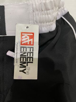 Pantalón boxeo FEEL THE ENEMY negro/blanco