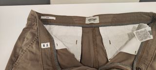 Pantalón chino Jack & Jones marrón. Talla 36 x 34