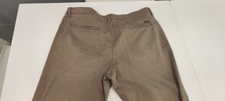 Pantalón chino Jack & Jones marrón. Talla 36 x 34