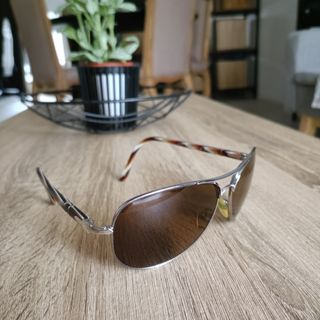 Gafas de sol Persol estilo aviador – con funda