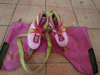 Se regalan Patines en línea Oxelo rosas 30/32