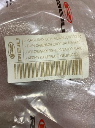 Tapa lateral derecha Rieju RS1