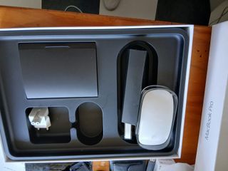 MacBook Pro 13 2015 i5 8GB RAM raton apple 