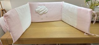 Colcha, protector y cambiador Petit Praia oso rosa