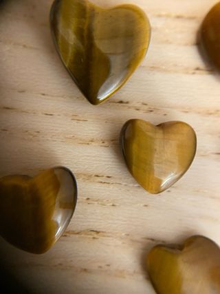 8 Corazones Ojo de Tigre
