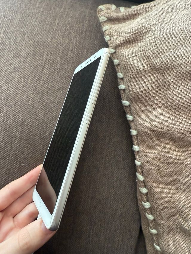 Telemóvel BQ Branco