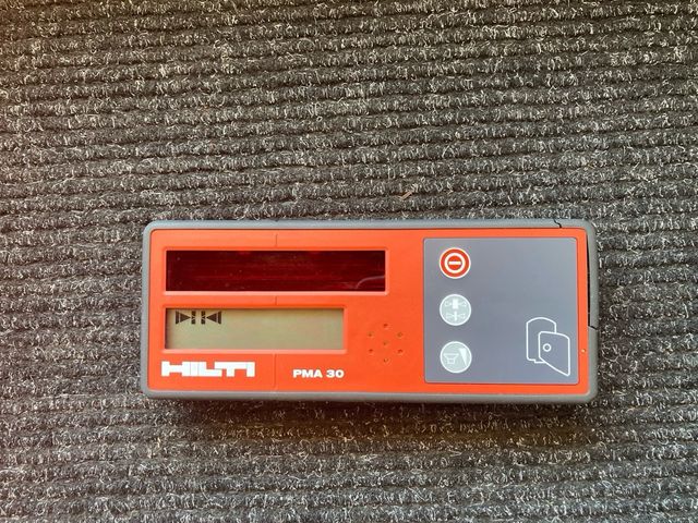 Livella laser Hilti PMC 36