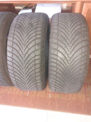  4 Neumáticos Kumho Solus 4S HA32 235/40 ZR18 95Y.