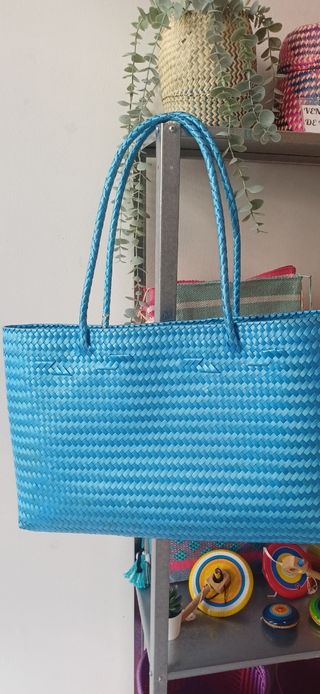 Bolso artesanal azul de México