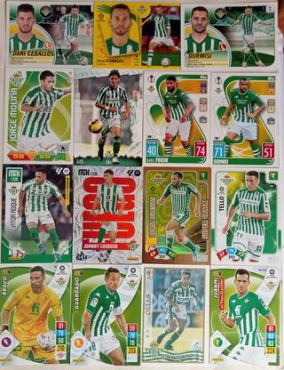 100 cromos Betis La Liga Panini Fútbol Adrenalyn..
