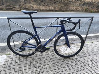 Berria Belador Pro 105 Di2 Azul