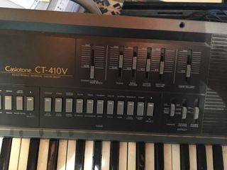 Casio Casiotone CT-410V Teclado