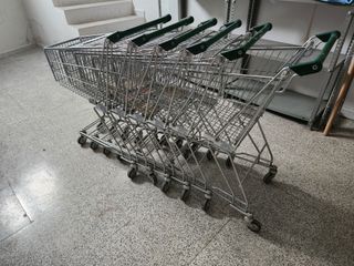 Carritos de supermercado metálicos