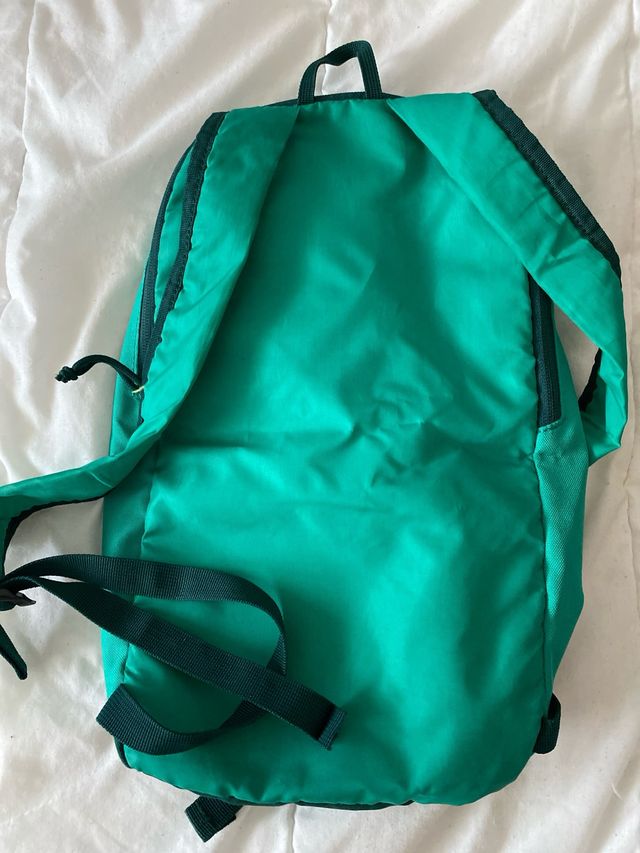 Mochila Quechua Verde Arpenaz 10