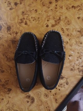 Zapatos mocasines niño negros talla 27 