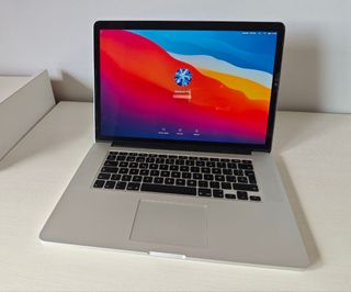 Macbook Pro 15 Plata