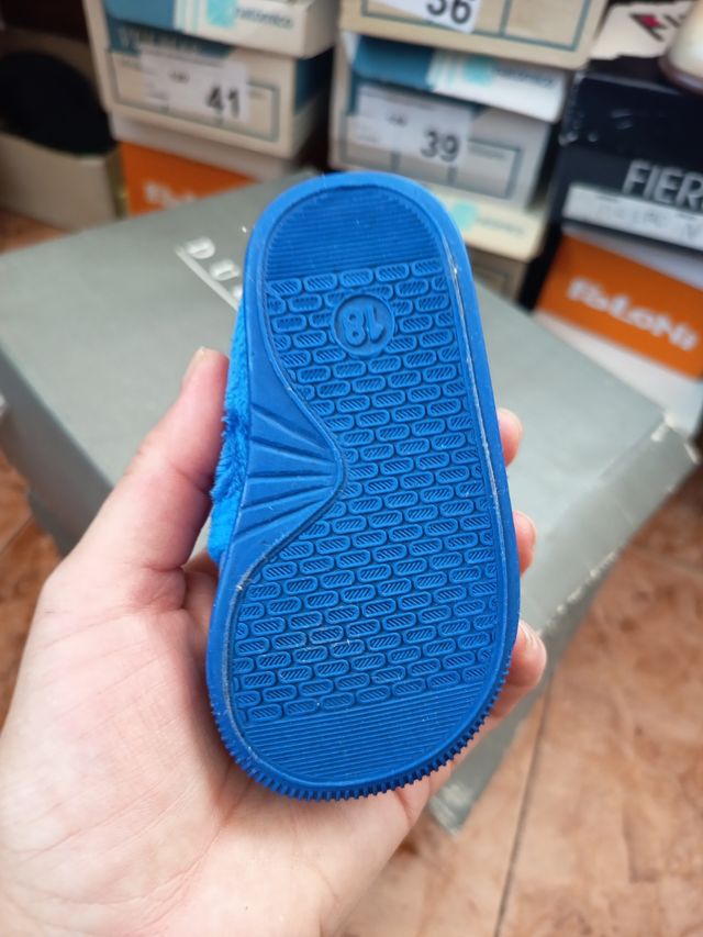 Zapatillas casa cars Talla 18