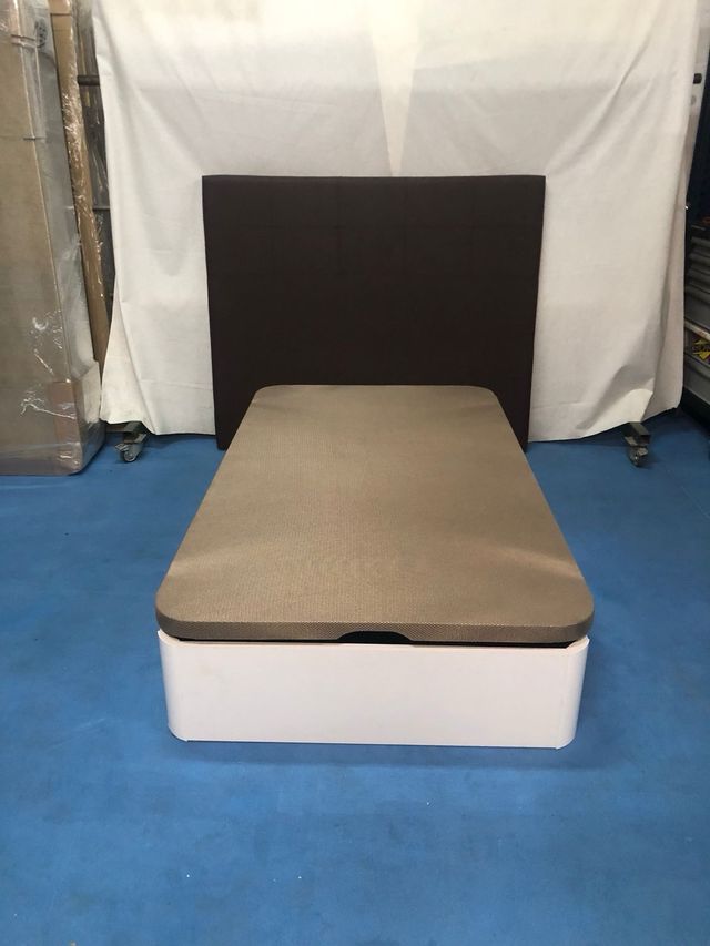 Letto pieghevole e materasso viscoelastico 1,05x1,90
