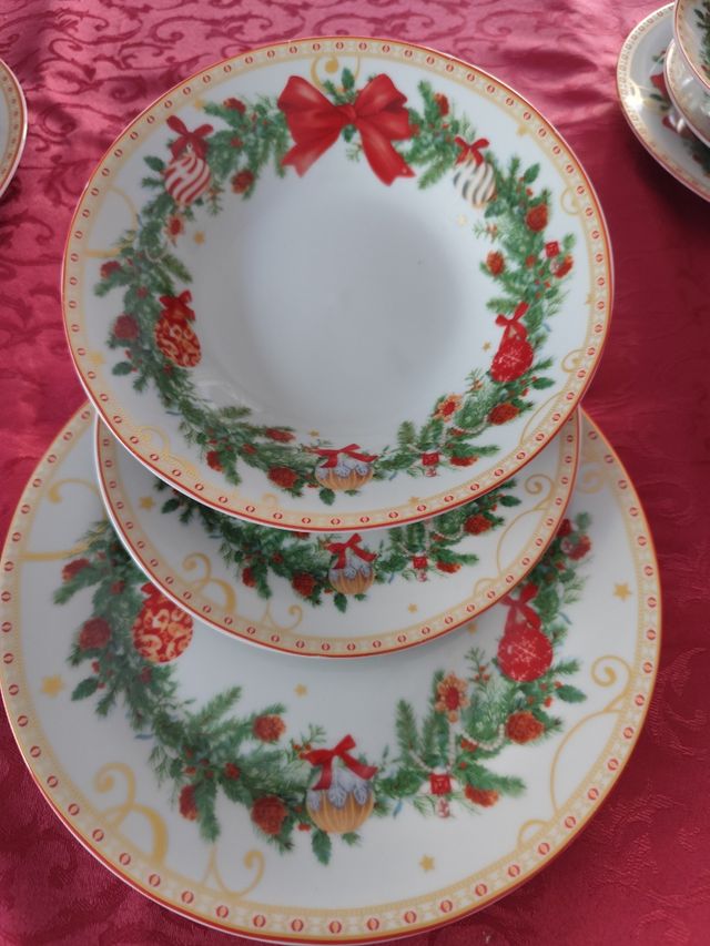 Set Servizio piatti 18 pezzi Natale ceramica
