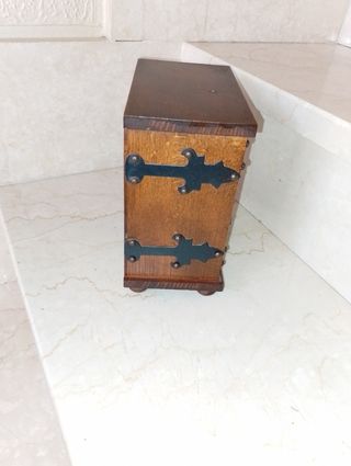 Portagioie vintage in legno