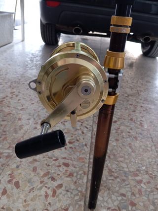 Caña y carrete de pesca para atún ma alutecno
