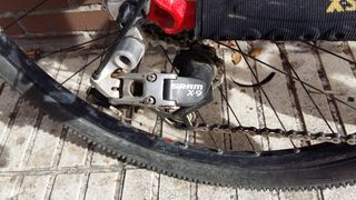 KONA Kula (horquilla aire, frenos hidráulicos)