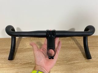 Manillar Specialized 420mm + Potencia Uno 80mm